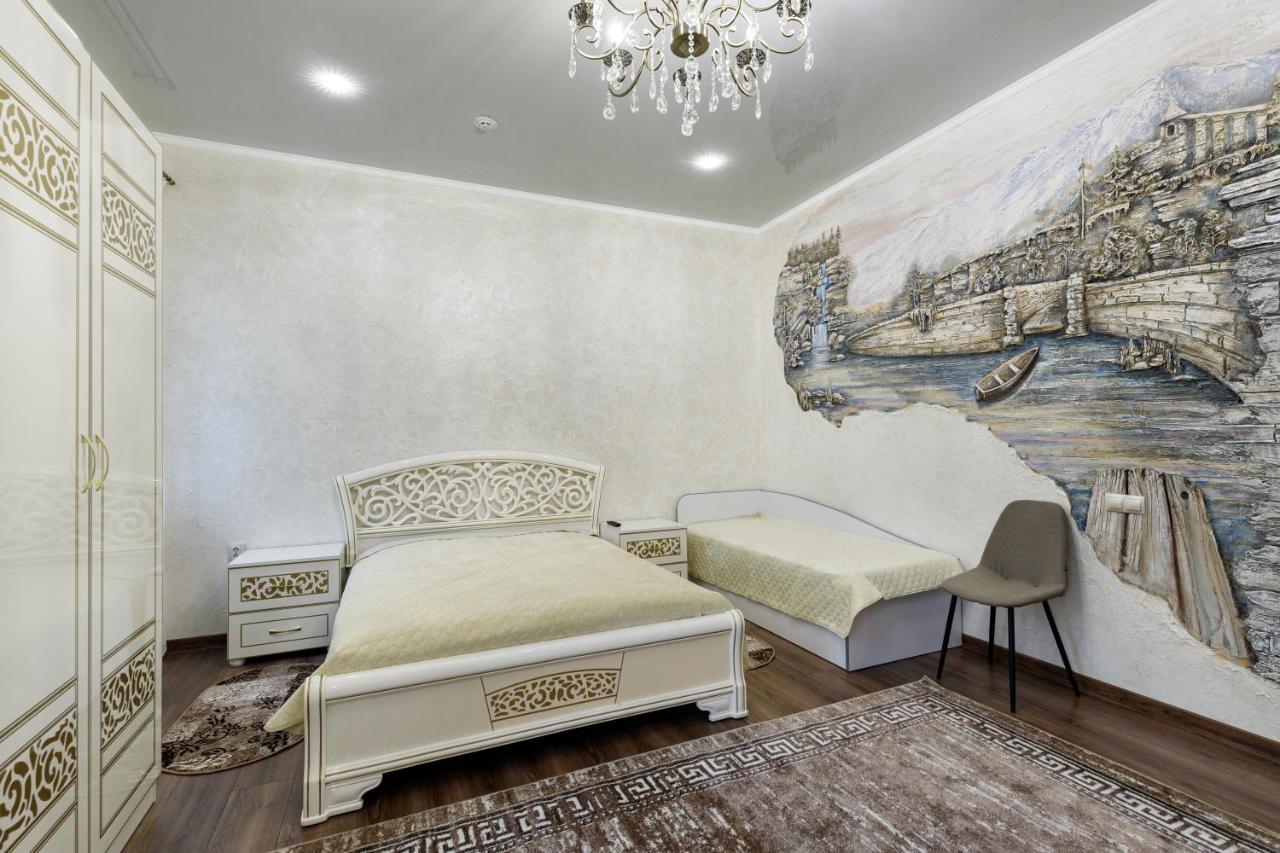 Апартаменти В Старому Місті Sweet House Kamianets-Podilskyi Exterior foto